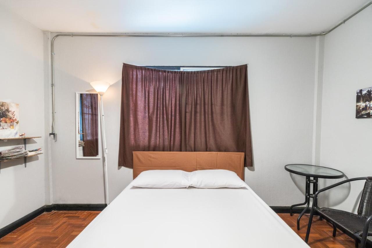 Oyo 677 Le Loftel Hostel Csiangmaj Kültér fotó